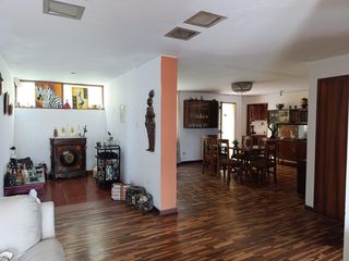 Foto 8 de Amplio Y Muy Bien Distribuido Departamento