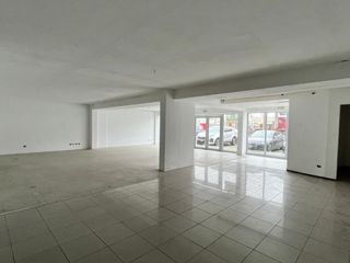 Foto 4 de Locales comerciales en Repsol Ovalo Cantolao