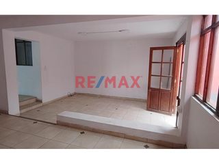 Foto 11 de Alquilo Amplio Departamento En 1Er Piso En La Arboleda-170M2-S/3200