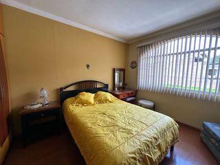 Foto 13 de Casa con 5 dormitorios en venta en el sector de Narancay en Cuenca