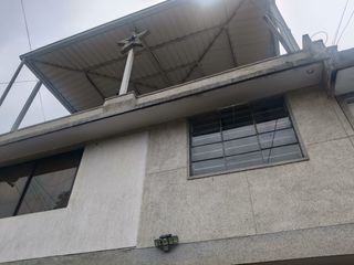 Foto 1 de VENTA CASA DOS PLANTAS CON APARTAESTUDIOS BARRIO EL LIDO