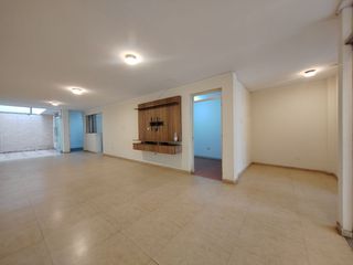 Foto 4 de Se Vende Casa De 131M2 Urb.San Diego - Smp