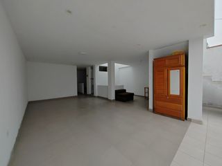 Foto 30 de Se Vende Casa De 131M2 Urb.San Diego - Smp