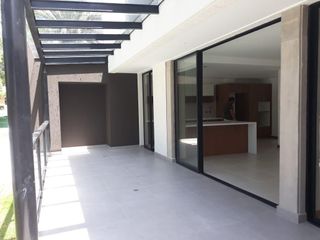 Foto 5 de Venta Casa a Estrenar en Cumbayá, Conjunto Residencial de 9 casas, 266M² C. 385 M² T. $310.000