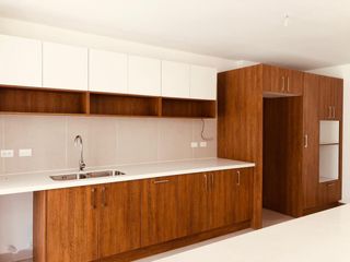 Foto 9 de Venta Casa a Estrenar en Cumbayá, Conjunto Residencial de 9 casas, 266M² C. 385 M² T. $310.000