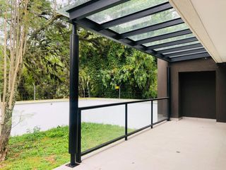 Foto 25 de Venta Casa a Estrenar en Cumbayá, Conjunto Residencial de 9 casas, 266M² C. 385 M² T. $310.000