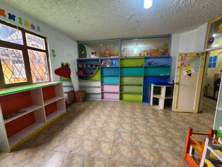 Foto 5 de Casa en venta de 2 pisos en el sector del Registro de la Propiedad de Cuenca