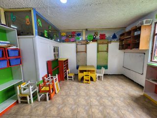 Foto 7 de Casa en venta de 2 pisos en el sector del Registro de la Propiedad de Cuenca