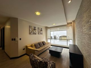 Foto 1 de Departamento de 2 dormitorios en Av. 12 de Abril, sector céntrico, Cuenca
