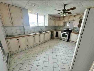 Foto 8 de EN VENTA DEPARTAMENTO URDESA CENTRAL