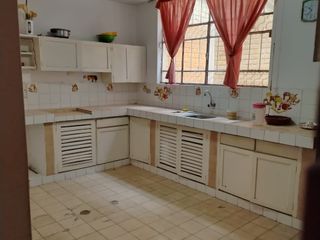 Foto 2 de VENTA CASA CALLE LOS ZAFIROS URB. MIRAFLORES CASTILLA PIURA