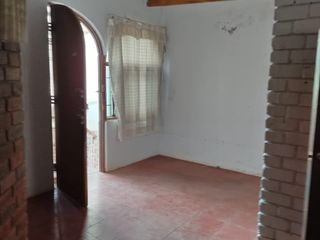 Foto 11 de VENTA CASA CALLE LOS ZAFIROS URB. MIRAFLORES CASTILLA PIURA