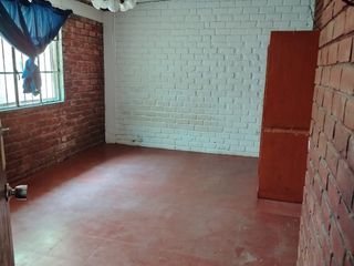 Foto 13 de VENTA CASA CALLE LOS ZAFIROS URB. MIRAFLORES CASTILLA PIURA