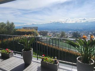 Foto 1 de CUMBAYA, SECTOR SAN JUAN, DEPARTAMENTO CON HERMOSA VISTA EN ARRIENDO