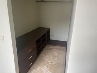 Foto 18 de Venta de Departamento super grande en Colinas de los Ceibos