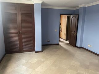 Foto 19 de Venta de Departamento super grande en Colinas de los Ceibos