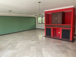 Foto 3 de Venta de Departamento super grande en Colinas de los Ceibos