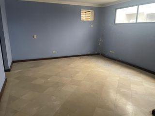 Foto 23 de Venta de Departamento super grande en Colinas de los Ceibos