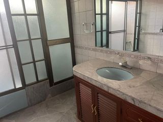 Foto 7 de Venta de Departamento super grande en Colinas de los Ceibos