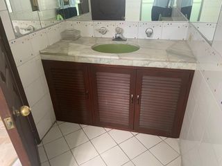 Foto 8 de Venta de Departamento super grande en Colinas de los Ceibos