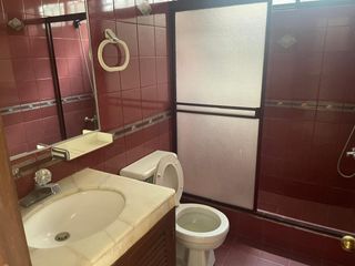Foto 12 de Venta de Departamento super grande en Colinas de los Ceibos