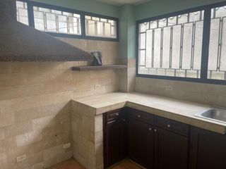 Foto 4 de Venta de Departamento super grande en Colinas de los Ceibos