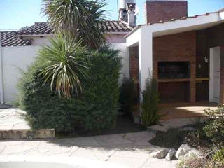 Foto 1 de CASA en VENTA sobre Av. Recta Martinolli