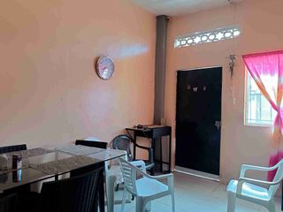 Foto 3 de CASA RENTERA DE VENTA EN EL SUR OESTE DE GUAYAQUIL
CALLE LEONIDAS PLAZA