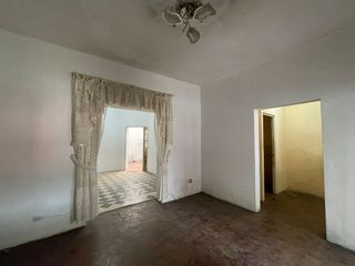 Foto 7 de Casa En Venta Para Vivienda O Negocio En Plena Avenida El Sol - Rimac
