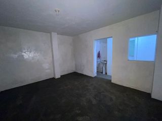 Foto 18 de Casa En Venta Para Vivienda O Negocio En Plena Avenida El Sol - Rimac