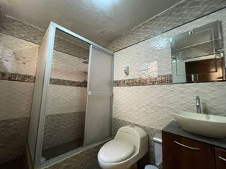Foto 38 de Casa En Venta Para Vivienda O Negocio En Plena Avenida El Sol - Rimac