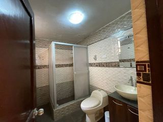 Foto 39 de Casa En Venta Para Vivienda O Negocio En Plena Avenida El Sol - Rimac