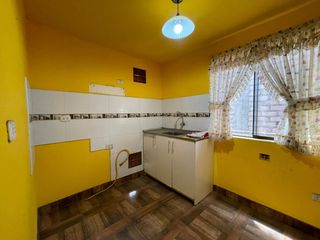 Foto 40 de Casa En Venta Para Vivienda O Negocio En Plena Avenida El Sol - Rimac