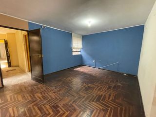 Foto 4 de Casa En Venta Para Vivienda O Negocio En Plena Avenida El Sol - Rimac