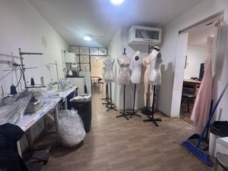 Foto 6 de Venta de Casa en Esquina Frente a Parque – Santa Catalina, La Victoria