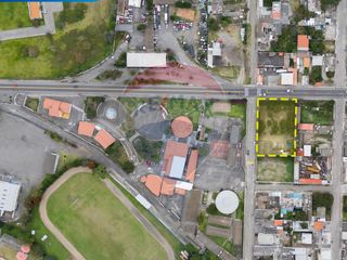 Foto 2 de CASA Y TERRENO EN VENTA SECTOR ADUANA-YAHUARCOCHA