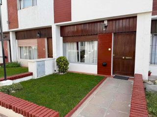 Foto 1 de Casa a la venta barrio terminal