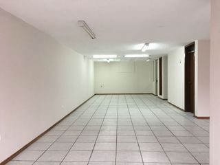 Foto 3 de Local Comercial en Arriendo en el Norte de Quito, sector Vaca de Castro