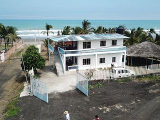 Foto 4 de VENDO CASA CON TERRENO- PEDERNALES- ESMERALDAS