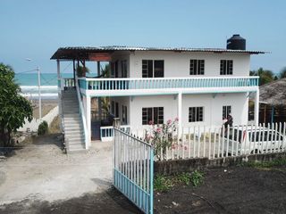 Foto 7 de VENDO CASA CON TERRENO- PEDERNALES- ESMERALDAS