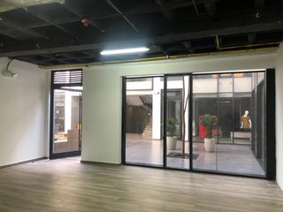 Foto 7 de Local comercial de arriendo en cumbayá dentro de plaza comercial