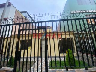 Foto 3 de ID: 1144940 Alquiler De Casa Frente A Parque