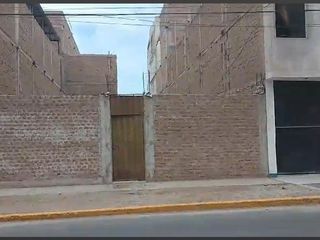 Foto 1 de VENTA DE TERRENO EN URB COVICORTI FRENTE A PARQUE