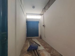 Foto 6 de LOCAL COMERCIAL EN ALQUILER 160 M2 AV. MARCO PUENTE LLANOS – ATE