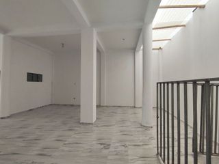 Foto 7 de LOCAL COMERCIAL EN ALQUILER 160 M2 AV. MARCO PUENTE LLANOS – ATE