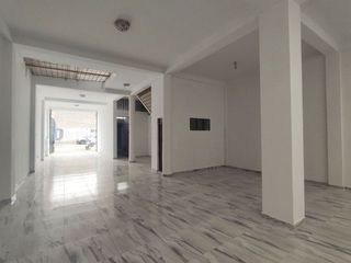 Foto 8 de LOCAL COMERCIAL EN ALQUILER 160 M2 AV. MARCO PUENTE LLANOS – ATE
