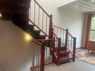 Foto 6 de casa en venta en puertas de sol batán San Sebastián de 3 pisos 4 habitaciones