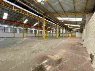 Foto 2 de Bodega super amplia de arriendo autopista Cuenca Azogues sector zhullin