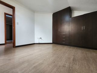 Foto 8 de Departamento en arriendo, Av Paucarbamba, Cuenca