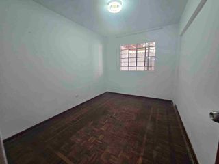 Foto 10 de Oportunidad Única en SMP Casa 3 pisos a Precio de Ocasión